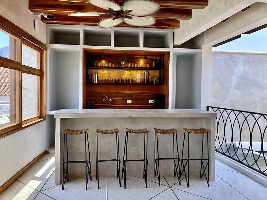 Casa San Antonio, De Diseno Con Piscina En La Azotea. Cartagena