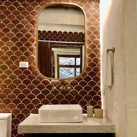 Casa San Antonio, De Diseno Con Piscina En La Azotea. *