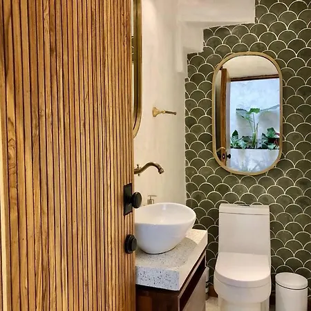 Casa San Antonio, De Diseno Con Piscina En La Azotea.
